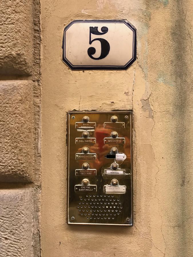 Authentic Flat In The City Center フィレンツェ エクステリア 写真